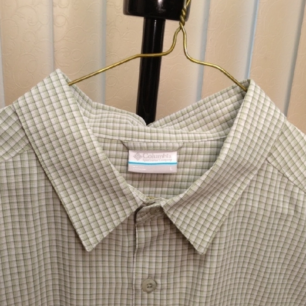Columbia Green Casual Button Down Shirt - Picture 4 of 8